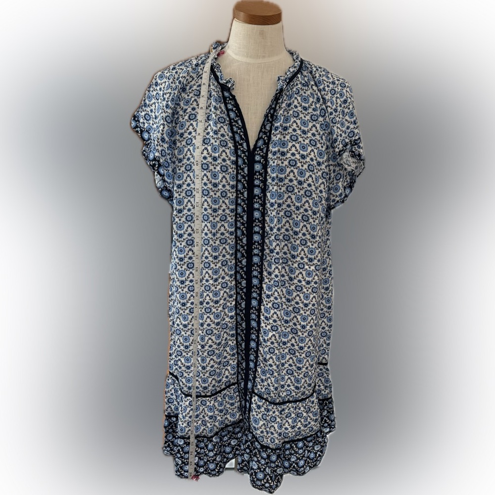 LOFT Blue and White Floral Tunic Top
